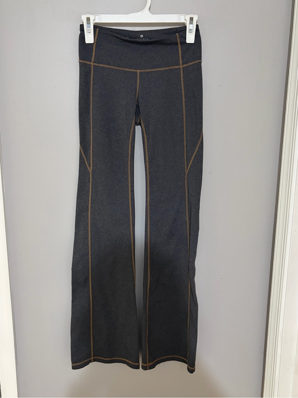 Athleta Straight Up Grey Yoga Flare Leggings Size XS
